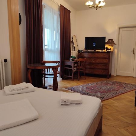 Accommodation Ateneu Palace Bukarest Exterior foto