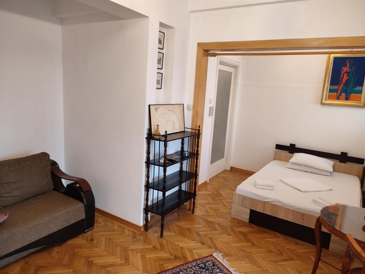 Accommodation Ateneu Palace Bukarest Exterior foto
