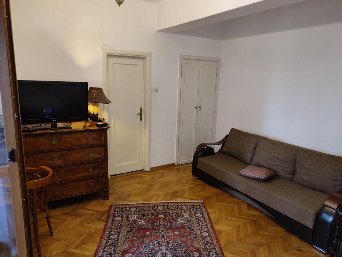 Accommodation Ateneu Palace Bukarest Exterior foto